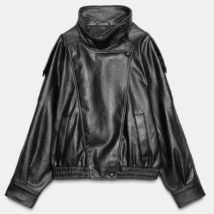 NWT VIRAL SOLD OUT ZARA JACKET❤️